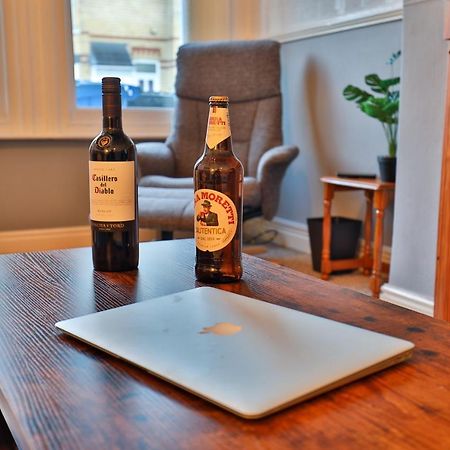Devon St - Cozy Home, Free Easy Parking! Kingston upon Hull Eksteriør billede
